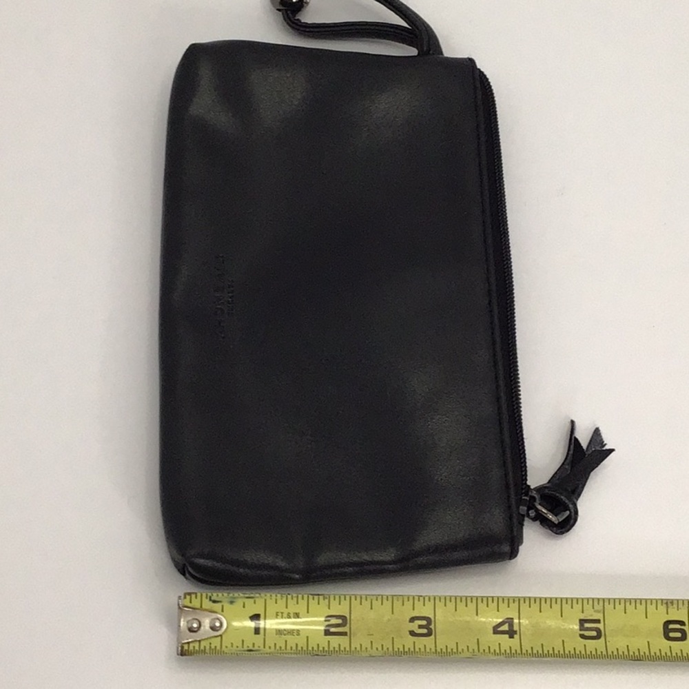 💚 Givenchy Cosmetics Bag - Picture 7 of 10
